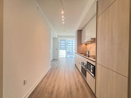 For Lease - 8 Interchange Way Unit# 701, Vaughan, Ontario - Photo 5