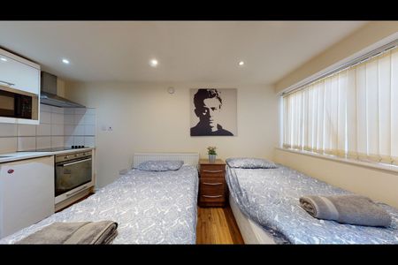 Studio Flat, Ash Grove, NW2 - Photo 3