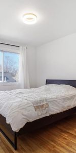 Grand 5½ lumineux rénové à Laval-des-Rapides - Photo 3