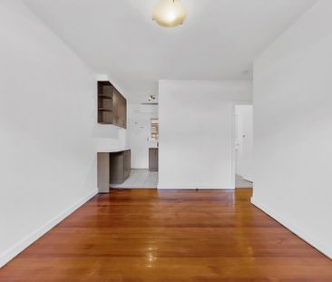 2/712 Burwood Road, Hawthorn East VIC 3123 - Apartment For Rent | D... - Photo 3