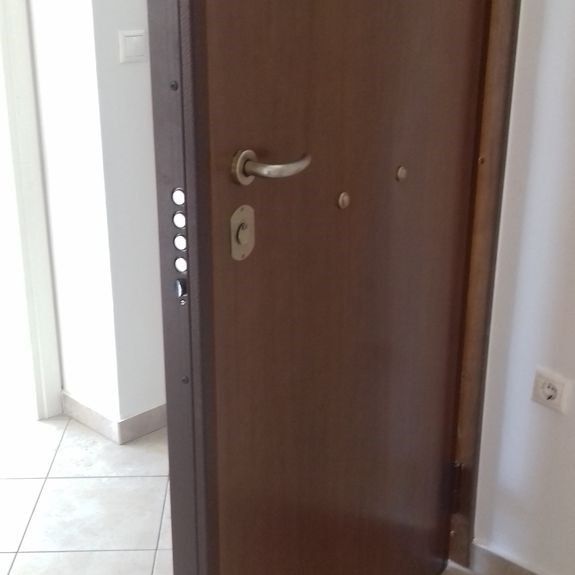 Διαμέρισμα για ενοικίαση Φούρεσι (Γλυκά Νερά) - Photo 2