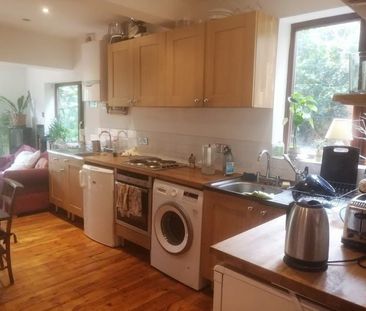 Room in a Shared House, Onslow Gardens, N10 - Photo 3