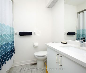 For Lease - 22 Casa Grande Street, Richmond Hill, Ontario - Photo 2