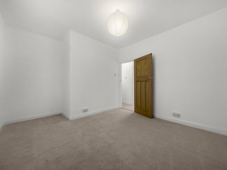 Middlewood Road, Aughton - Photo 4