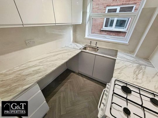 2 bedroom maisonette to rent - Photo 1