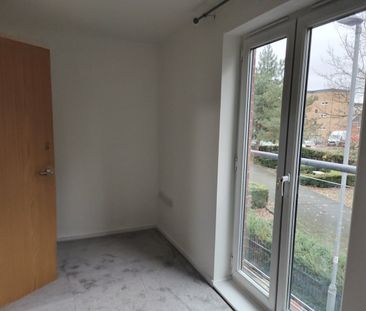 3 Bed Terraced House, The Phoenix, M7 - Photo 3