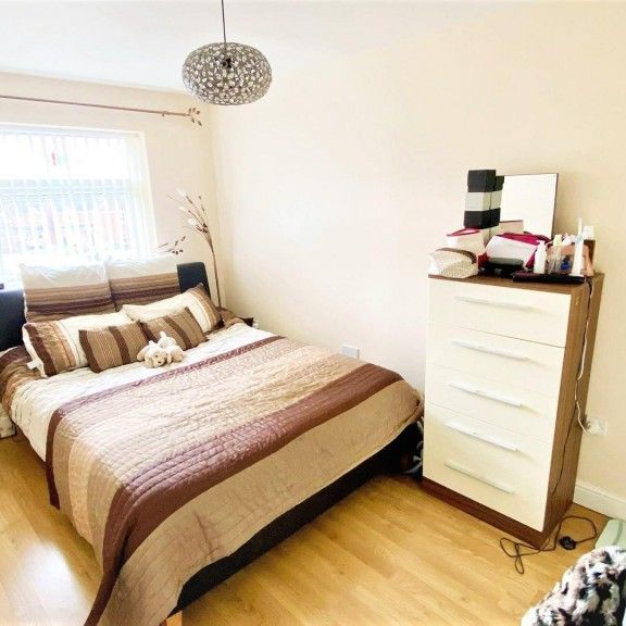 3 BED Detached house To rent - Photo 1