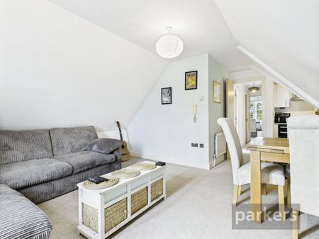 Millins Yard, 99B High Street, Witney, Oxfordshire, OX28 - Photo 2
