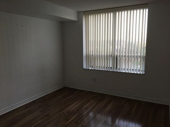 For Lease - 18 Sommerset Way Unit# 505, Toronto, Ontario - Photo 1