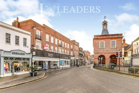 House to rent - Photo 2