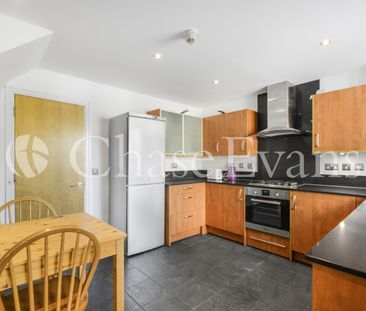 5 bedroom terraced house to rent - Photo 2