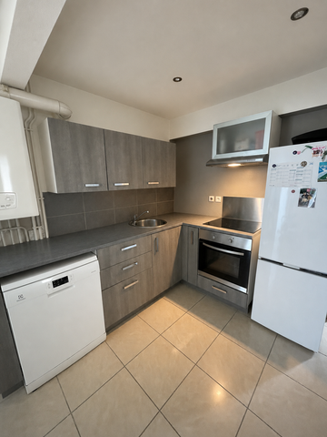 Location Appartement 3 pièces 50m² AUBIERE 63170 - Photo 4