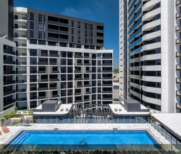 Gladstone precinct by Aland - Photo 2