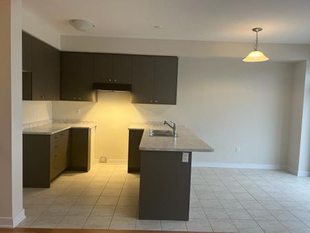 For Lease - 46 ROWLOCK ST Street, Welland, Ontario - Photo 4