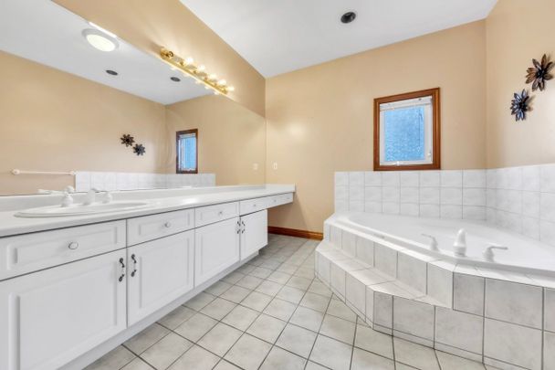 For Lease - 36A Puccini Drive Unit# Main Floor, Richmond Hill, Ontario - Photo 1