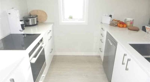 Modern Waterloo Living - Photo 1