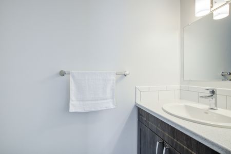 Deluxe Premium - Lees Ave - Photo 5