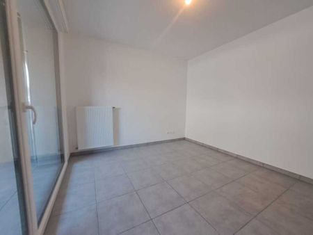 Location Appartement 1 pièce 31m² THONON LES BAINS 74200 - Photo 2