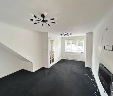 2 bedroom semi-detached house to rent - Photo 2