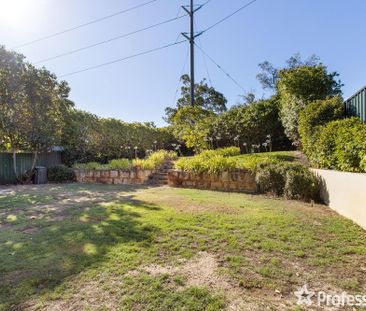 4 Endeavour Avenue, Bull Creek WA 6149 - Photo 2