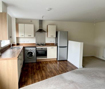 2 bedroom flat to rent - Photo 5