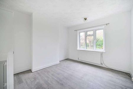 The Brooklands, Eversley Crescent, Isleworth, TW7 - Photo 3