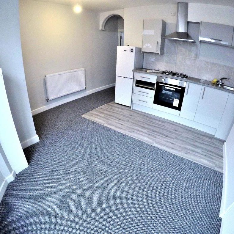 1 bedroom flat to rent - Photo 1