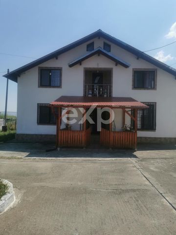 Casă spațioasă de închiriat în Ungureni – Dambovita - Photo 4