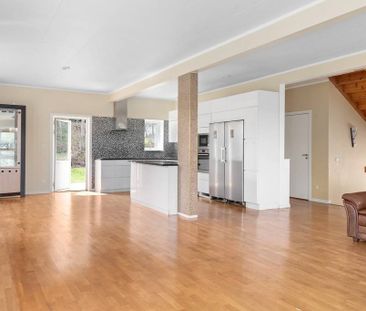 Kastanjevägen, Tullinge - Foto 1