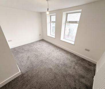 House - Semi-Detached For Rent Ystrad Road, Pentre - Photo 6
