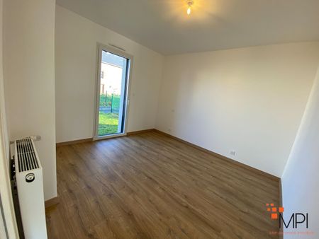 Location Maison 6 pièces 102m² - Photo 4