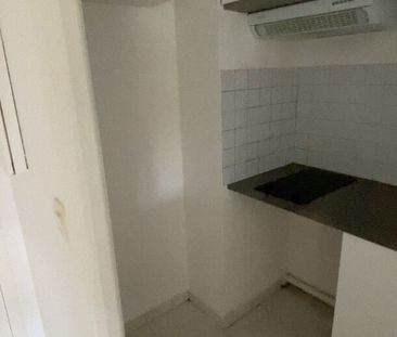 Location Appartement 1 pièce 26m² - Photo 2