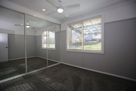 IDEAL LOCATION IN WEST BATHURST - Photo 2