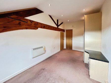 2 bedroom penthouse to rent - Photo 3