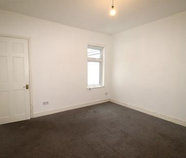 1 BED Flat To rent - Photo 3