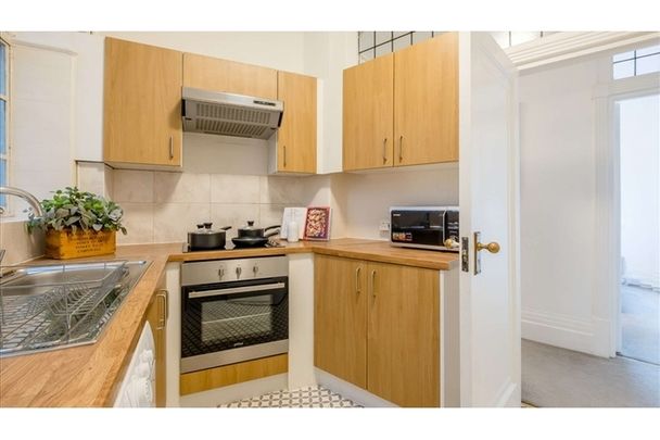 2 Bed Flat, Strathmore Court, NW8 - Photo 1