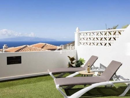 Luxury Villa for rent in Costa Adeje, Spain - Photo 2