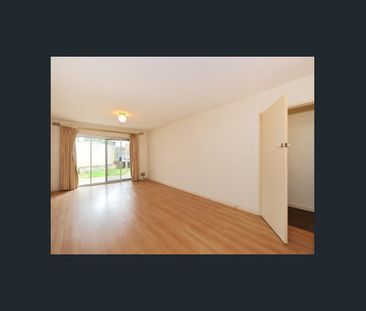 ORELIA 2x1 GROUND FLOOR UNIT FOR RENT - Photo 4