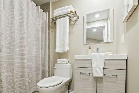 For Lease - 54 Albert Street, Clarington, Ontario - Photo 2