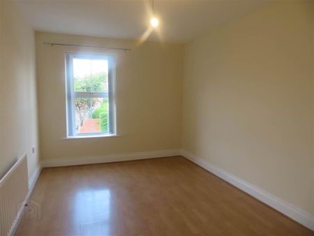 30 Richmond Park, Upper Lisburn Road, Belfast, BT10 0HB - Photo 3
