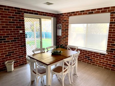 Immaculate Home in Sought-After Neighbourhood - Photo 2
