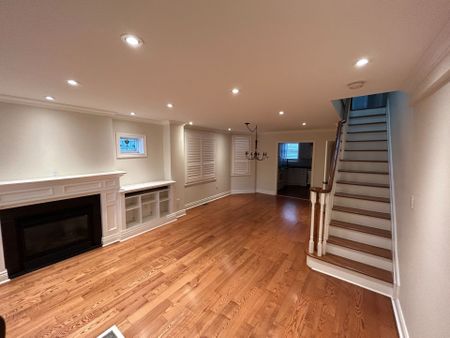 For Lease - 15 Castlefield Avenue Unit# Upper, Toronto, Ontario - Photo 3