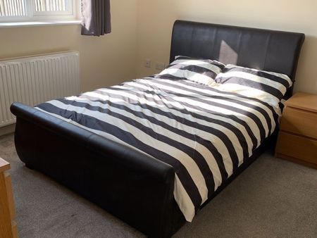 St. Teresas Court, Gloucester Road North - Photo 3