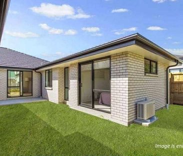 A coastal 2 bedroom home - Photo 2