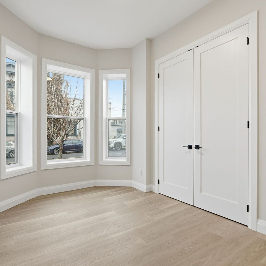 For Lease - 231 Park Street Unit# 1, Hamilton, Ontario - Photo 1