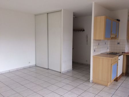 Location Appartement 2 pièces 50m² SALLANCHES 74700 - Photo 4
