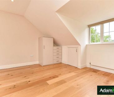 4 bedroom semi-detached house to rent - Photo 3