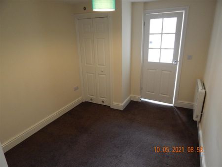 Bromsgrove Road, Redditch - Photo 4