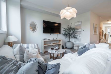 For Lease - 2273 Turnberry Road Unit# 24, Burlington, Ontario - Photo 2