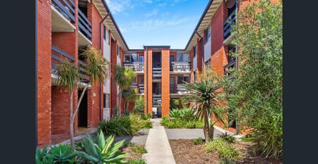 Find lifestyle: where beachside calm meets everyday convenience - Photo 3